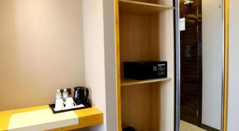 Lotus Blu Hotel Легазпи Екстериор снимка