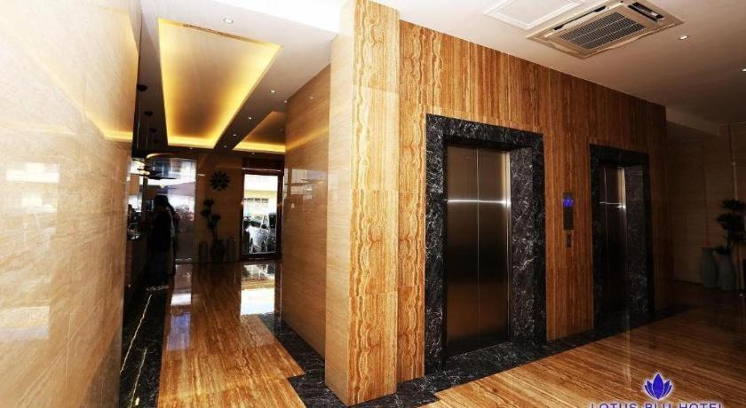 Lotus Blu Hotel Легазпи Екстериор снимка