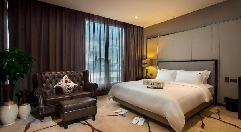 Lotus Blu Hotel Легазпи Екстериор снимка