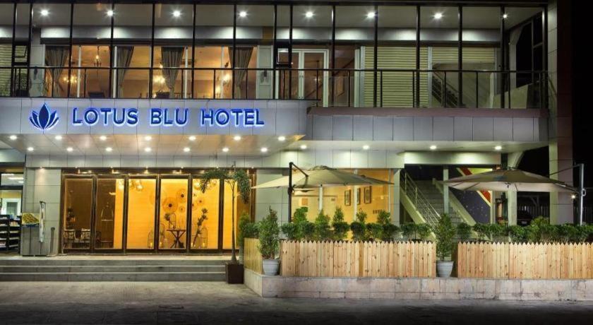 Lotus Blu Hotel Легазпи Екстериор снимка