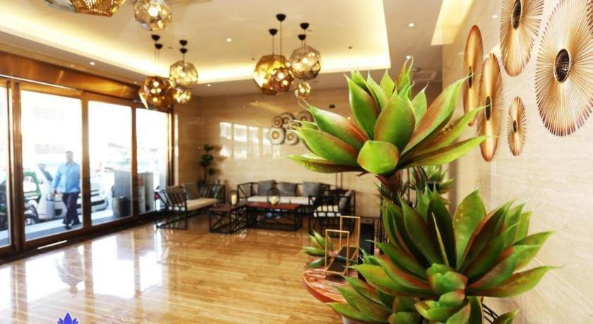 Lotus Blu Hotel Легазпи Екстериор снимка